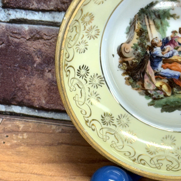 Antique OMECO New York Czechoslovakia 24K Gold Bowl w Painted Courting Couple - Picture 5 of 9